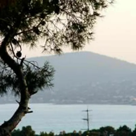 Apartment With 3 Bedrooms In Saint-raphael, With Wonderful Sea View An Saint-Raphael (Var)